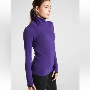 Athleta Flurry Downslope Turtleneck, size M